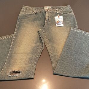 Bisou Bisou Distressed Size 14 Jeans
